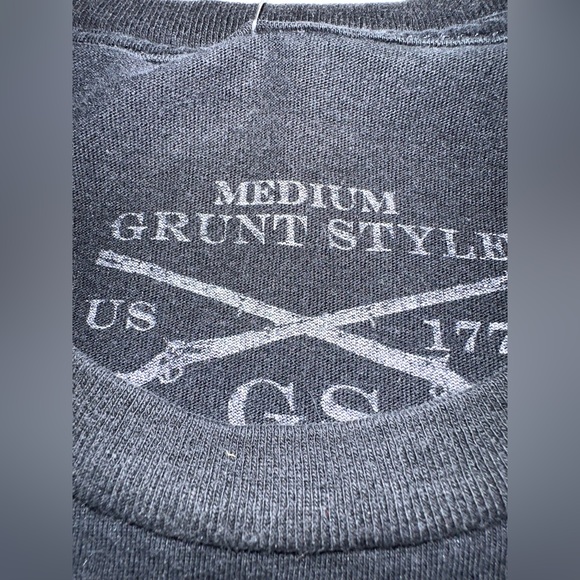 Men’s Grunt Style Red White Blue Flag Punisher Skull Shirt - Picture 4 of 4